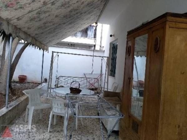 (For Sale) Residential Detached house || Athens Center/Ilioupoli - 111 Sq.m, 2 Bedrooms, 220.000€ 